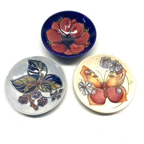 659 - 3 moorcroft dishes including: Bowl dish bramble revisited, mini moorcroft butterflies dish and Vinta... 