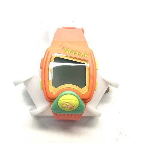 685 - Reebok pump watch CL99 pink.