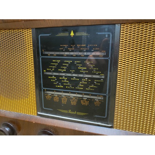 1037 - bush ac11 vintage wooden case valve radio.