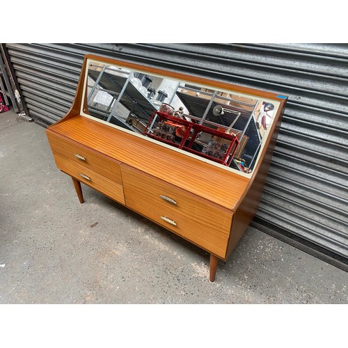 1027 - Mid-century 4 drawer dresser with mirror.