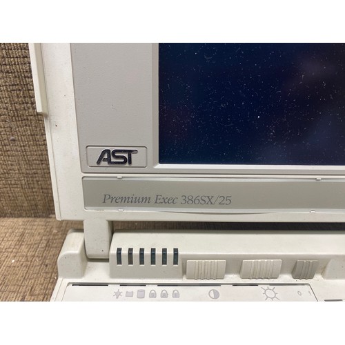 1045 - AST premium exec 386SX/25 laptop.