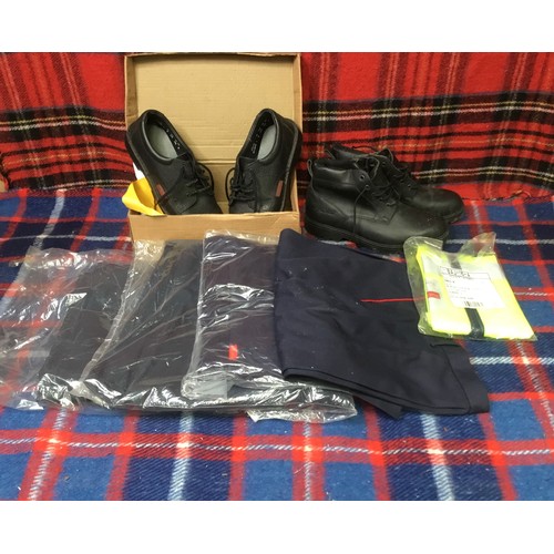 173 - Royal Mail clothing including boots and trousers