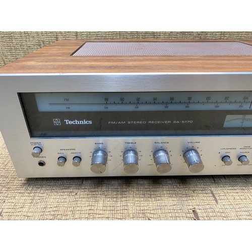 1064 - technics FM-AM stereo receiver SA-5170 made in japan.