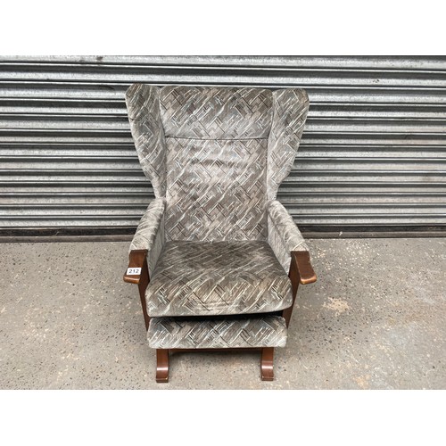 604 - Rocking chair.