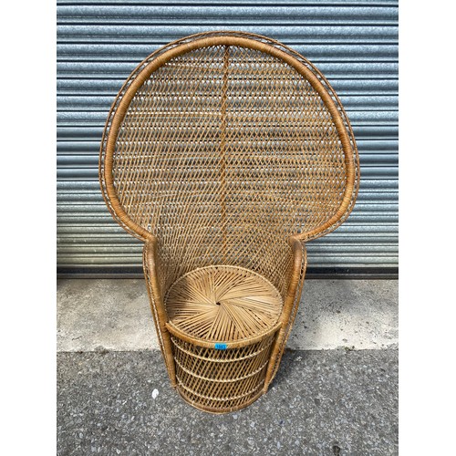 1083 - vintage rattan and wicker peacock chair 136 cm tall.