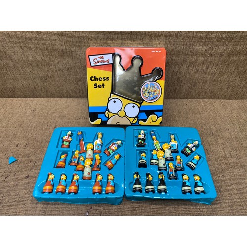 1106 - The Simpson chess set,