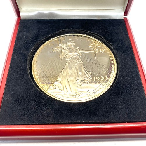 847 - 24k gold-plated twenty-dollar, Saint -Gaudens coin 1933 tribute coin in a wooden case. stamped 939/9... 