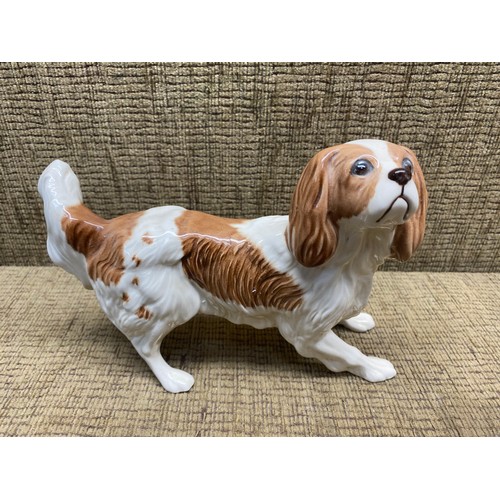 887 - Royal Doulton King Charles Spaniel.