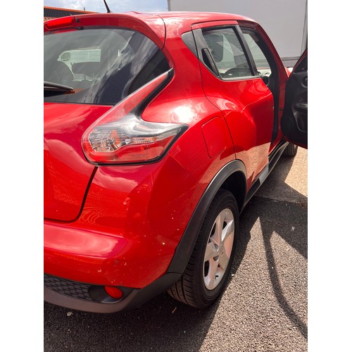 800 - Nissan Juke (ND67YDG) diesel, Red, Registered February 2018, two owners from new, V5 present. MOT un... 