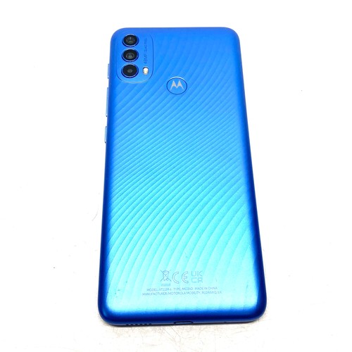 806 - Motorola E30 in blue with case.