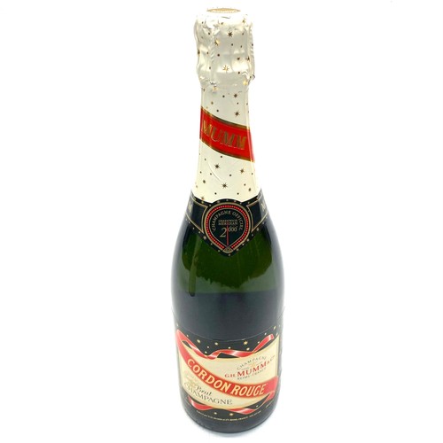 807 - Cordon Rouge brut champagne G.H. MUMM and cie reims France .