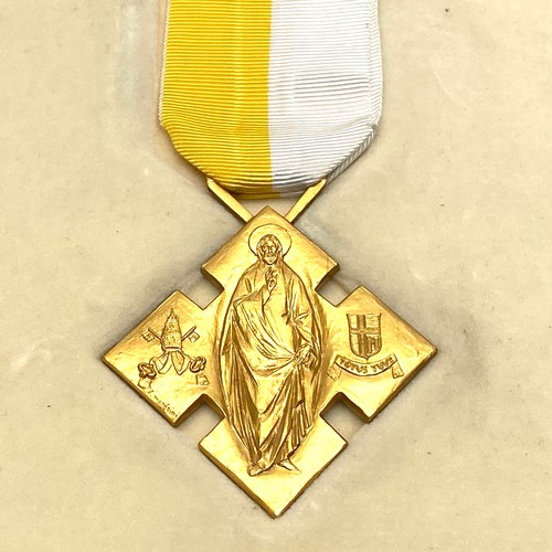 854 - Benemerenti medal that was awarded by Pope John Paul II in Cardiff in 1982, along with a commemorati... 