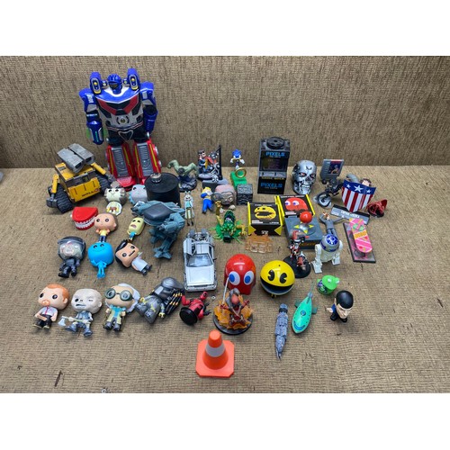 1127 - Collectible figures including: Funko! Pop vinyl mini figures, Rick and Morty.