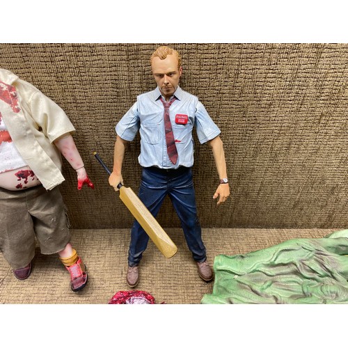 1134 - Collection of halloween and horror movies items including: Shaun Of The Dead, Chucky and fake hallow... 