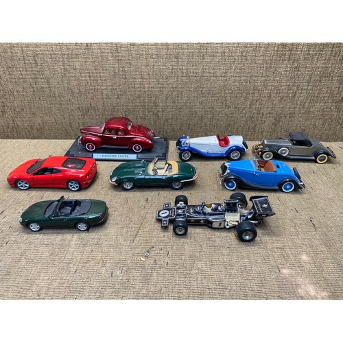 1150A - Selection of model cars including: Hotwheels and Burago.