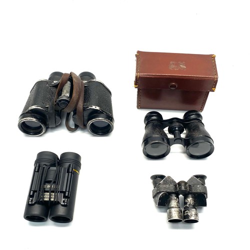 470 - 4 pairs of binoculars including: modern and vintage.