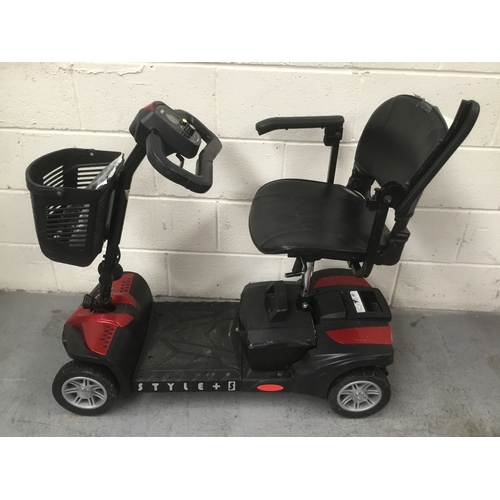 101 - Style plus S mobility scooter working with charger