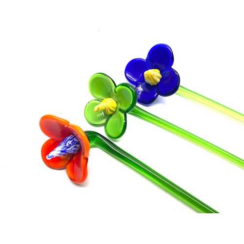 661 - 3 lovely multi-tone  art glass flower.