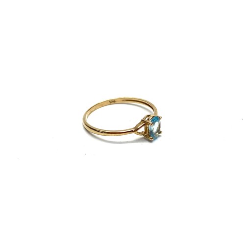 861 - 9ct gold ring with aqua marine stone, size O, 1.00g