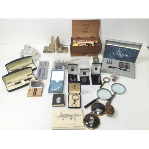 1085 - Mixed collectible’s including Parker pens, marble bookends and pewter jewellery