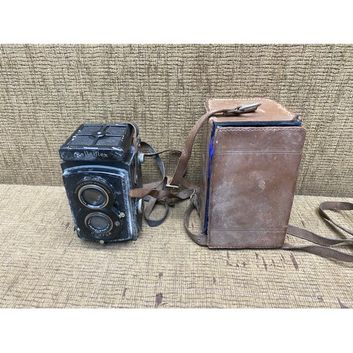 1077 - vintage Rolleiflex compur film camera.