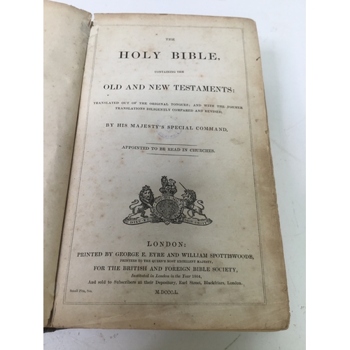 604 - Old bible dated 1850 “appointed to be read in churches” including old and New Testaments