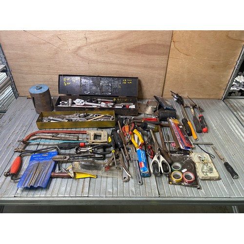 38 - large selection of tools including saws, socket set, and screwdrivers.