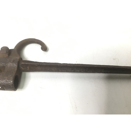 623 - A French fusil gras bayonet circa 1870