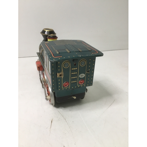 631 - Vintage Japanese tin plate battery powered train