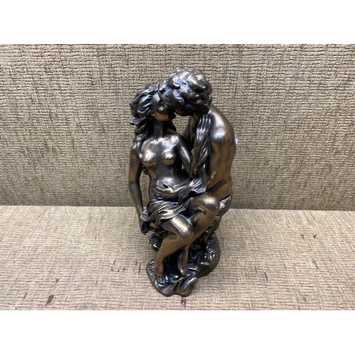 429 - bronzed resin figure of 2 lovers.