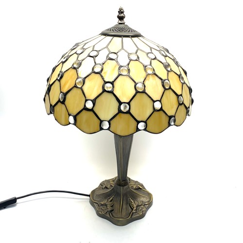 1041 - tiffany style lamp with caramel slag glass.