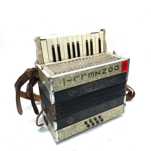 651 - donzelli genuine antoria piano action accordion made in ajax.