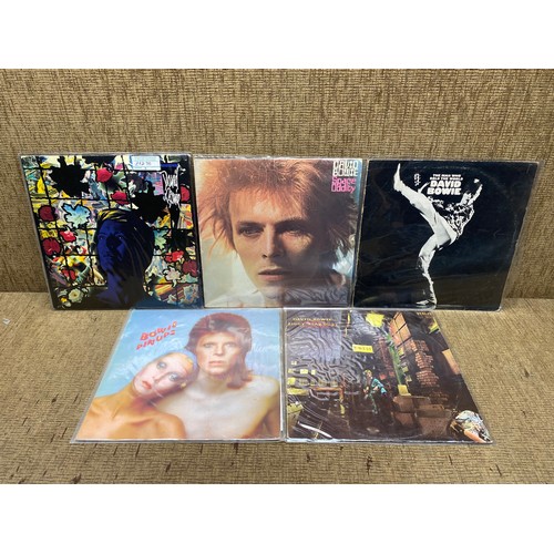 694 - Collection of vinyl LP records by david bowie.