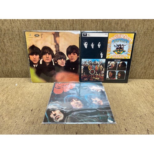 708 - Collection of vinyl LP records by the beatles rubber soul.