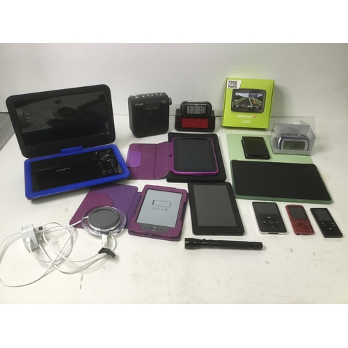 447 - Mixed electrical items including IPod, Pure one DAB radio, tablets and kindles