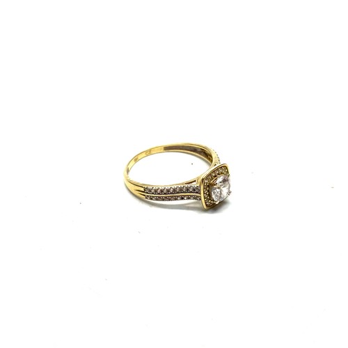 901 - 9k gold ring with large CZ stone Size V and 2.4 grams in weight.