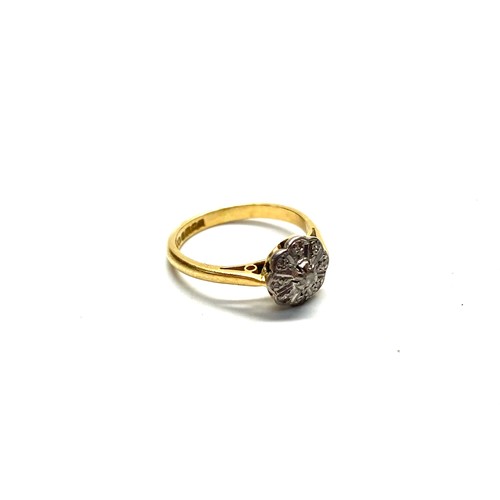 933 - 18ct gold ring with diamonds. 2.6g size H.