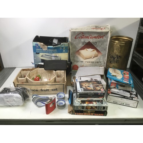 360 - Mixed items including kitchen ware, electric blanket and PC games