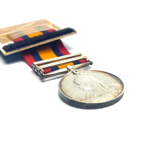 952 - 2 Queen's south africa medals two with south africa 1902 transvaal claps, medals awarded to; 4510 PT... 