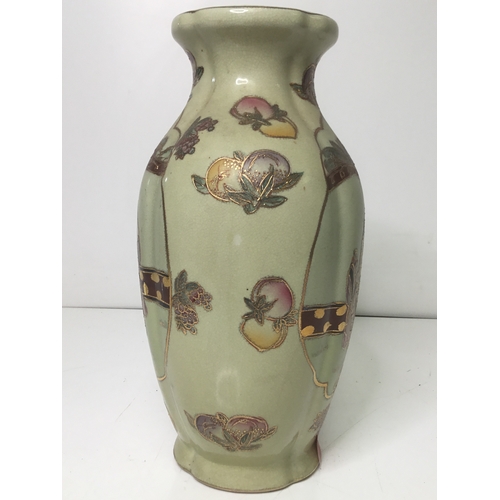 705 - Stunning hand painted Japanese Satsuma vase 30cm high