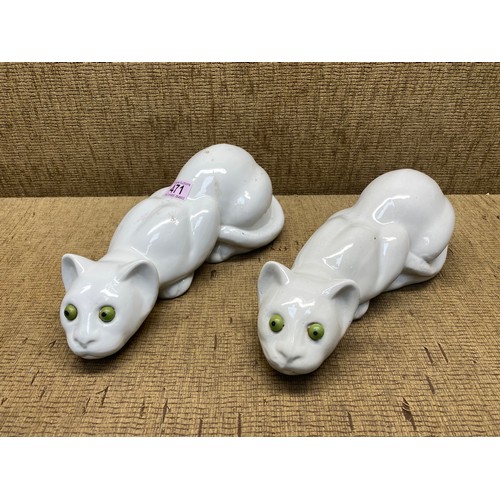 471 - pair of 70s white ceramic cats.