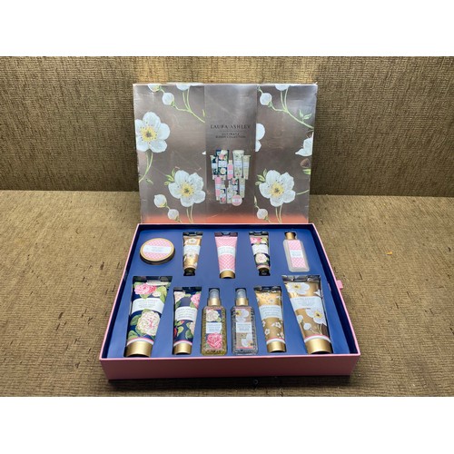 474 - Laura Ashley ultimate bloom collection set.