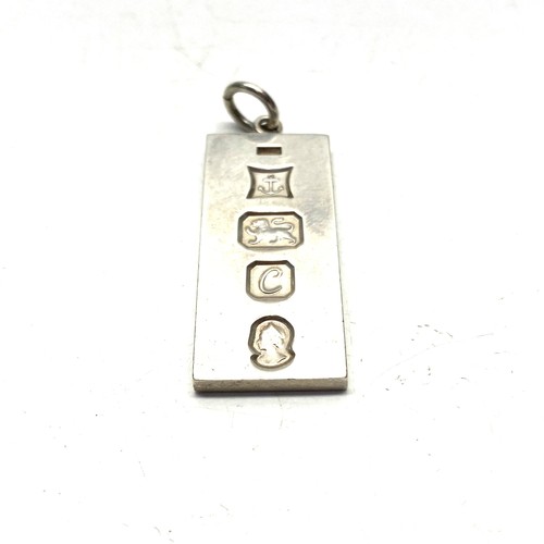 900 - 1977 Vintage English Solid Sterling 925 Silver Ingot Bar Pendant.
