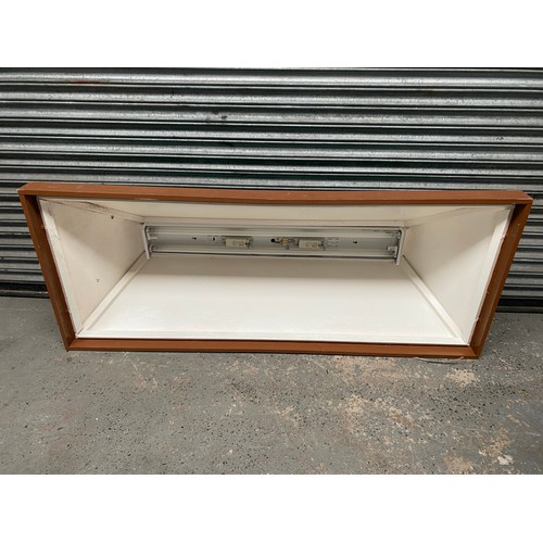 372 - Large pool table light box: 188cm long.