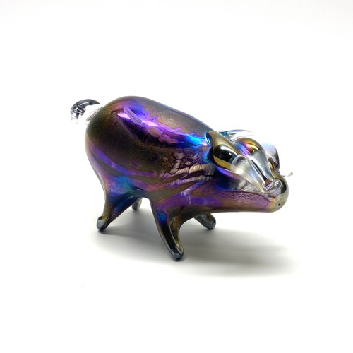 985 - Iridescent hand blown art glass pig paper weight signed by Lazlo.