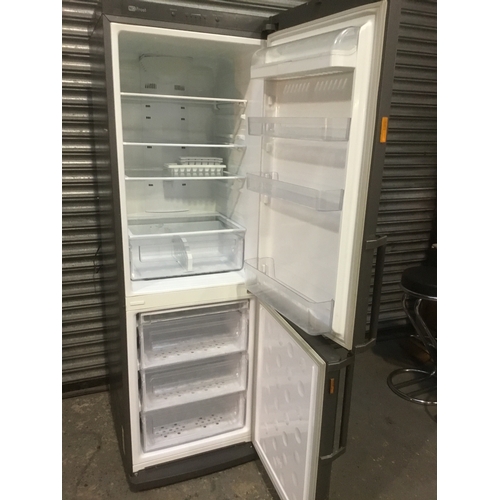 51 - Samsung no frost 60/40 fridge freezer RL38SCTB