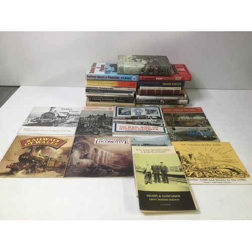 79 - A collection of railway related books