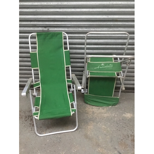 102 - Two Fleetway Aerolite deck chairs