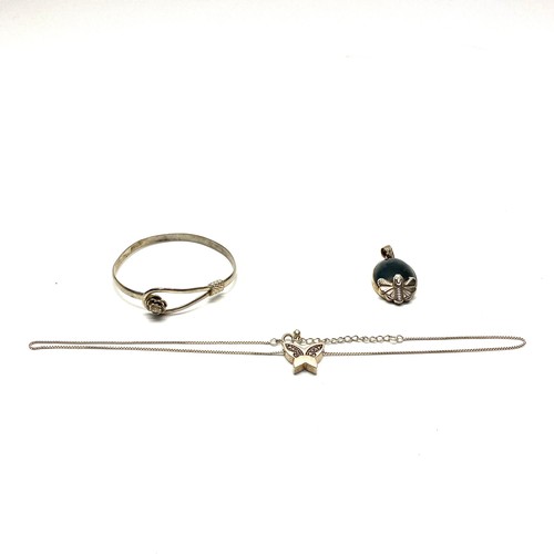 721 - Silver bracelet, butterfly pendant and agate and silver bee pendant.