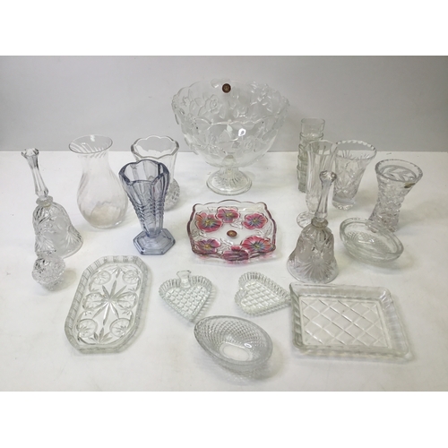 271 - A quantity of glass including Waltherglass bowl and plate